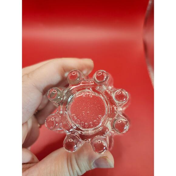 Elegance Crystal Candle Holders Set of Two, 2-Inch Scalloped Flowers Vtg in Box - Picture 5 of 8